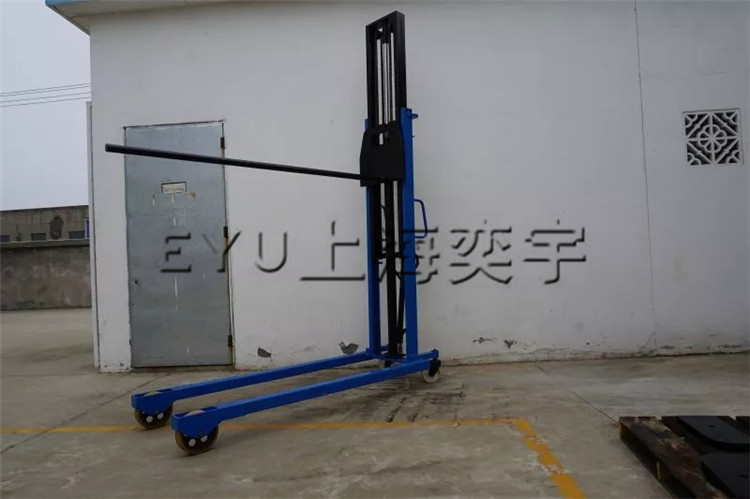 手動(dòng)圓棒型紙筒堆高車